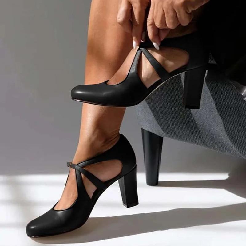 Summer Fashionable Coarse Heel One Button Strap Open Toe Sandals for Casual and Comfortable Women's High Heels Designer