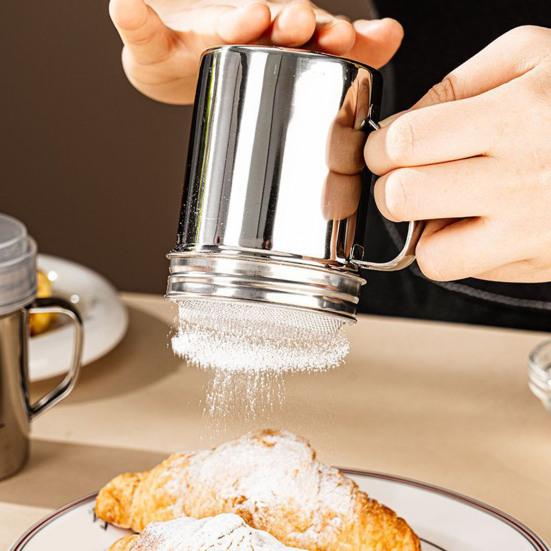 Pulverstreuer aus Edelstahl, feines Sieb, Zucker-Zimt-Spender mit Griff und dicht schließendem Deckel, spülmaschinenfest, Mehl-Sieb für Backen, Kaffee & Dessert