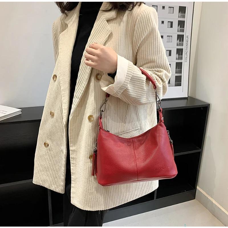 Chic Leather Hobo Bag with Detachable Strap & Tassel Versatile Large Capacity Handbag for Women Leisure Fashion Women's Shoulder Bag