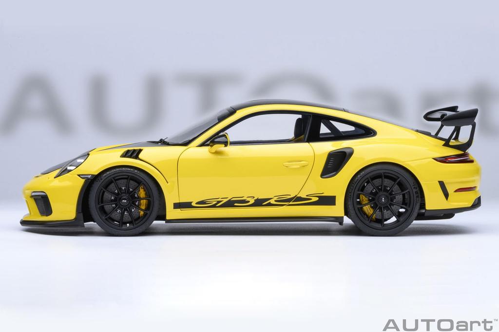 AUTOart Porsche 911 GT3 RS Weissach Package Finished Model 78178 1/18 (991.2) (Yellow/Carbon Black)