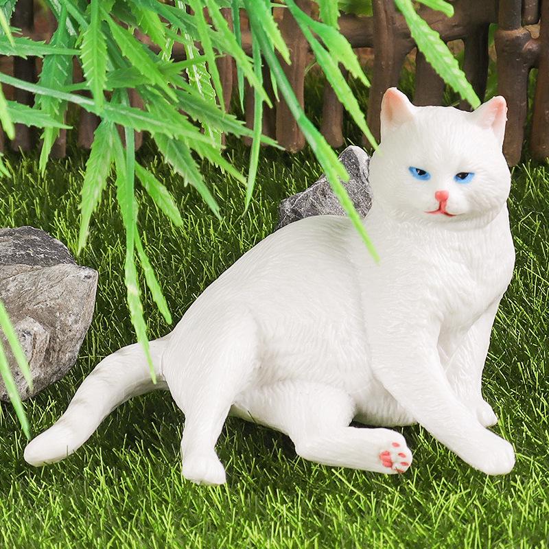 Plush Orange Cat Figurine: Educational Simulation for Kids