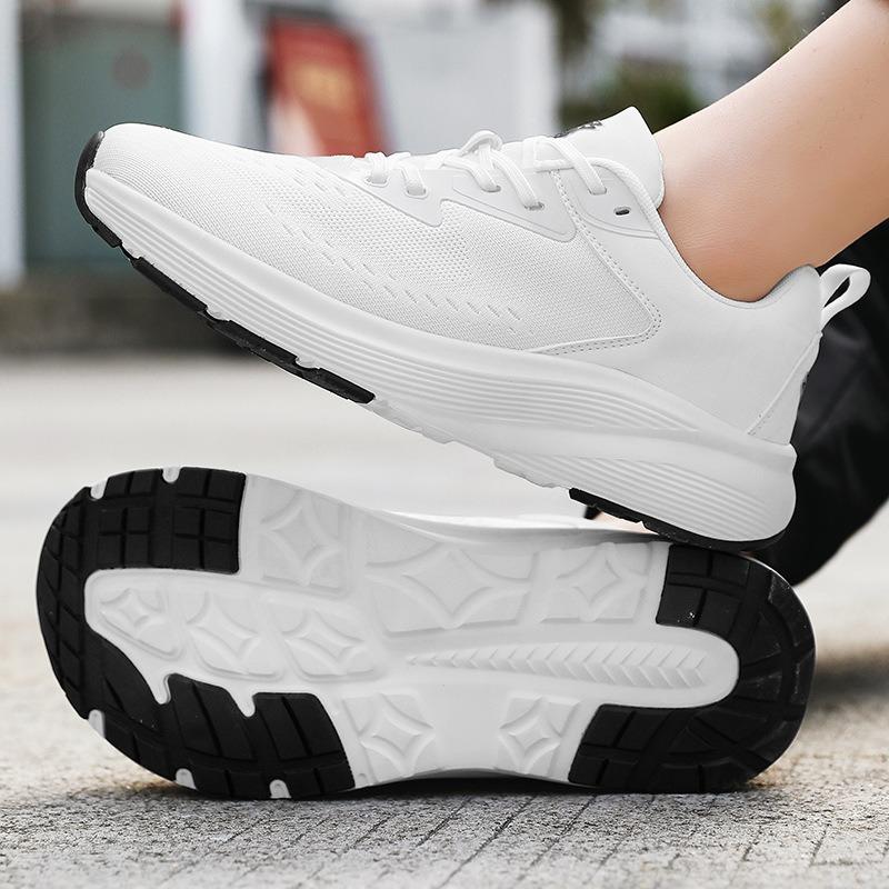 Wide last big head shoes men's shoes summer new breathable sports shoes men's fly-woven mesh shoes soft-soled men's casual shoes
