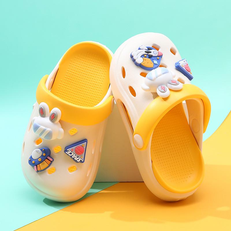 

Breathable And Comfortable Childrens Summer Clogs With Soft Eva Design Nonslip OffWhite,170