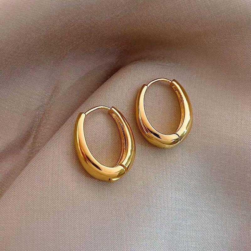 Fashion Retro Metal Geometry Silver Stud Earrings Women's 2023 Earrings Cold Wind Fancy Graceful Earrings