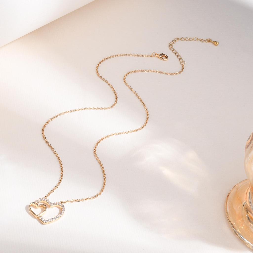 Luxury Double Heart Zirconia Necklace - Elegant and Versatile Jewelry for Women, Perfect for Valentine's Day and Everyday Wear.