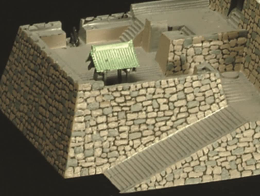 Doyusha 1/350 Japanese Castle Standard Osaka Castle Plastic Model S-22 Molded Color