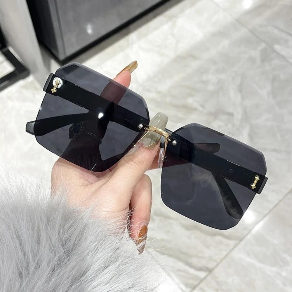 Timeless Large Rectangular Goggles for Women Men Trendy Rimless Sunglasses UV Protection 400 Sunglasses Protection Eyeglasses Gradient Color