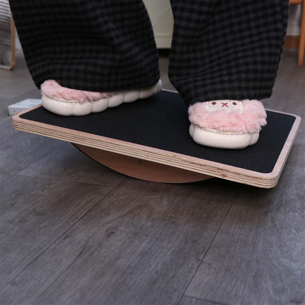 Anti-Slip Balance Training Board Yoga Ballet Multi-function Wooden Core Trainer Wobble Durable Core Strength Trainer Men Women