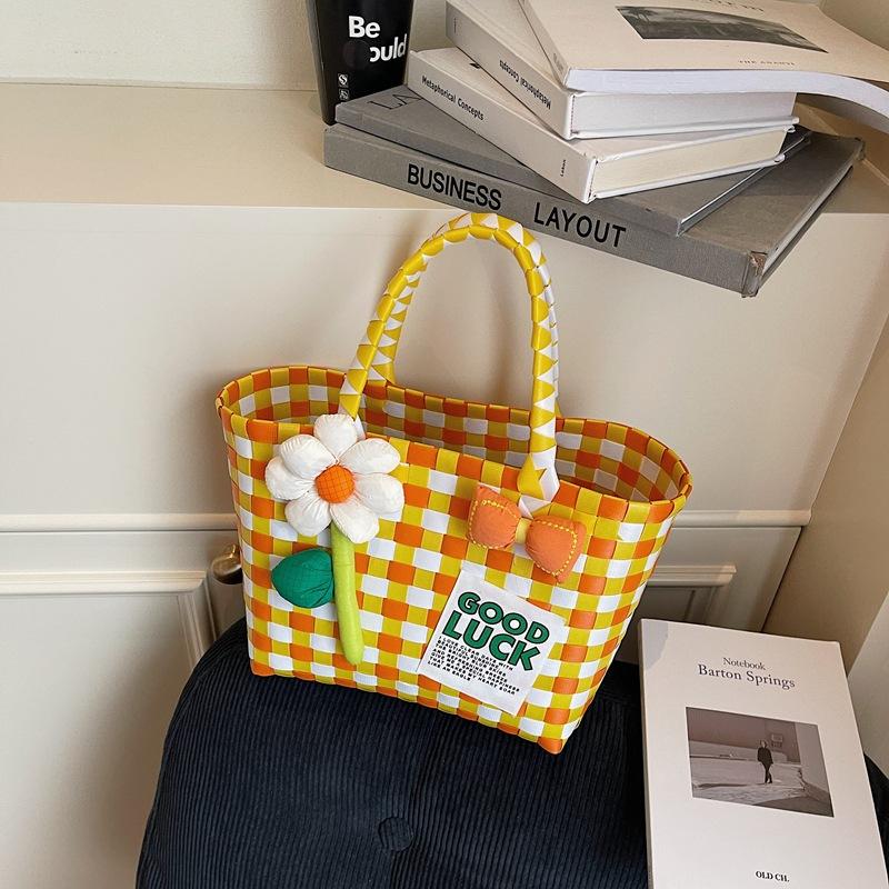 Summer New Fashion Trend Versatile Beach Bag Hand-woven Vegetable Basket Women's Bag