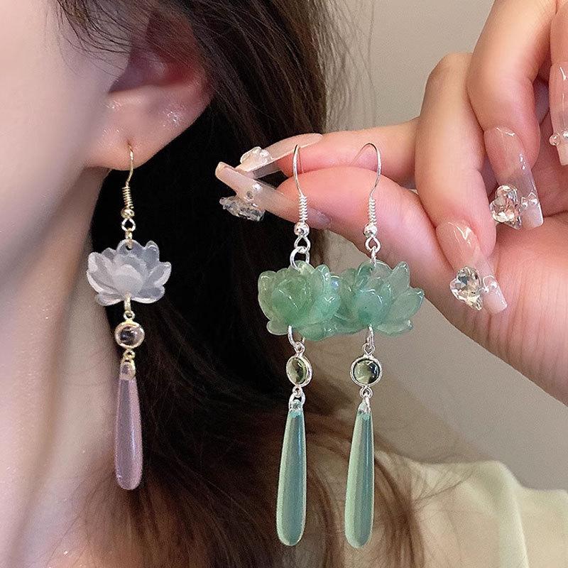 

Chinese Style Lotus Resin Water Drop Long Earrings - Fashionable Ancient Design зелёный