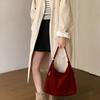 2025 Niche Design New Commuter Fashion Tote Women's Bag Wedding Red Versatile Simple Large Capacity Shoulder Bag