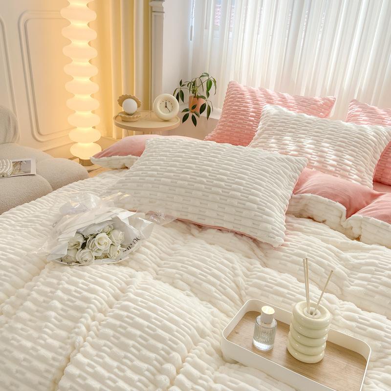 Thickened Warm Candy Color Four-piece Set, Milk Fleece Bed Sheet Quilt Cover Three-piece Set