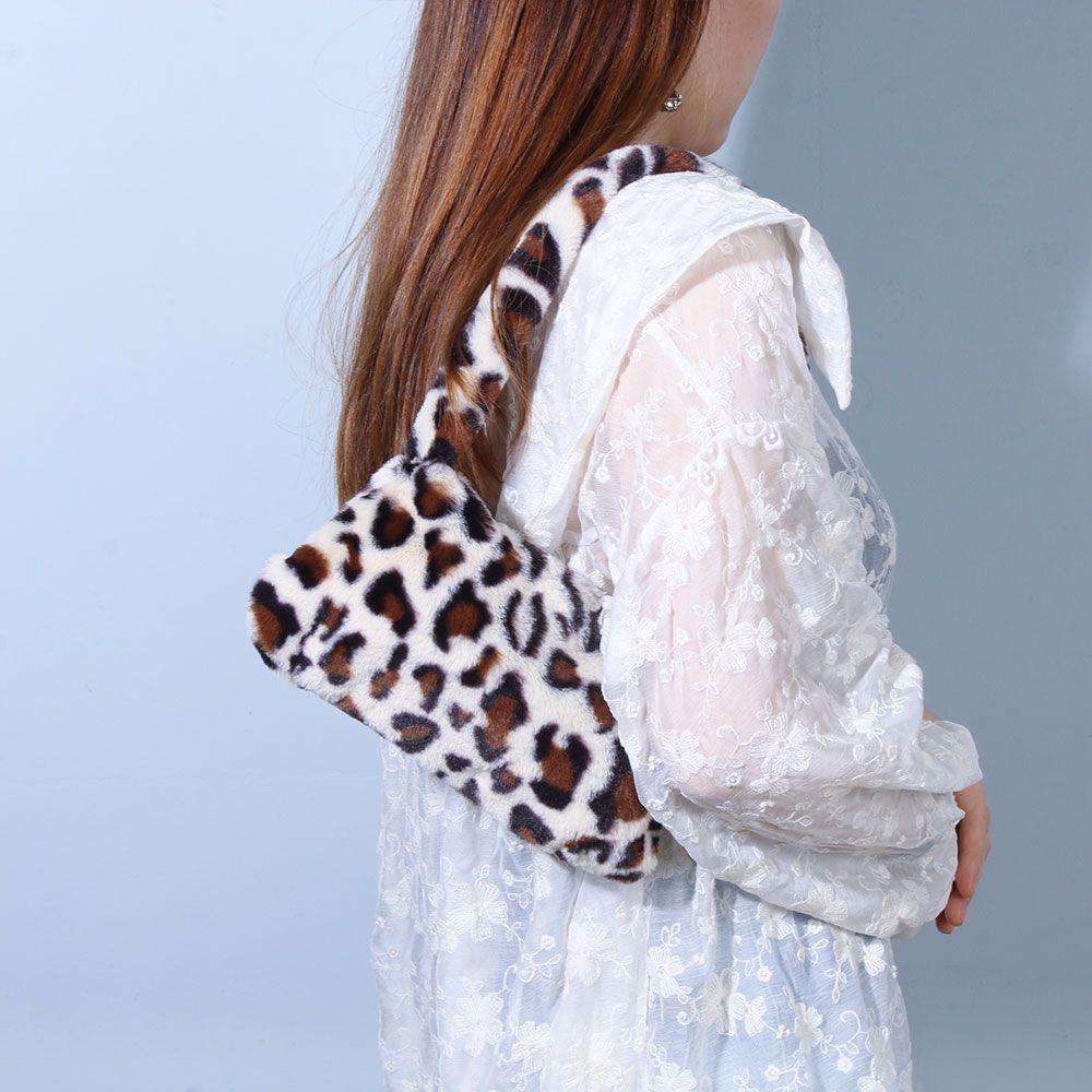 INS Fashion Women Cow Print Mini Shoulder Bags Female Winter Underarm Bags Leopard Zebra Pattern Fluffy Tote Bags