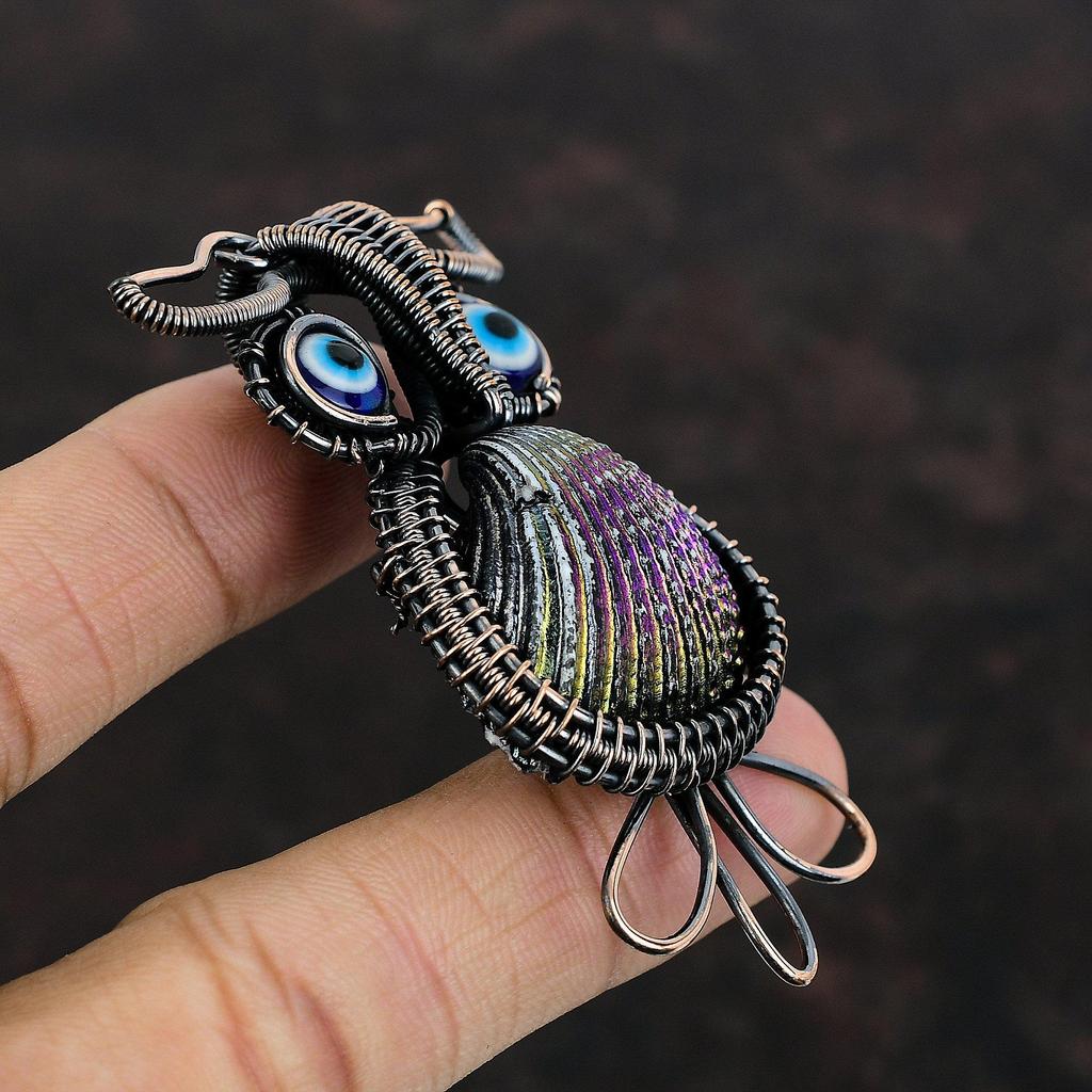 Titanbeschichteter Muschelanhänger Blau Farbe Evil Eye Anhänger Kupferdraht gewickelt Schmuck Edelstein Kupfer Anhänger Eulenanhänger Handgefertigter Schmuck