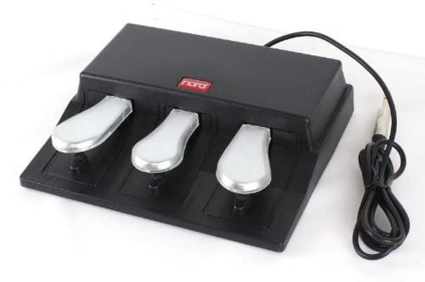 

Clavia Nord Triple Pedal