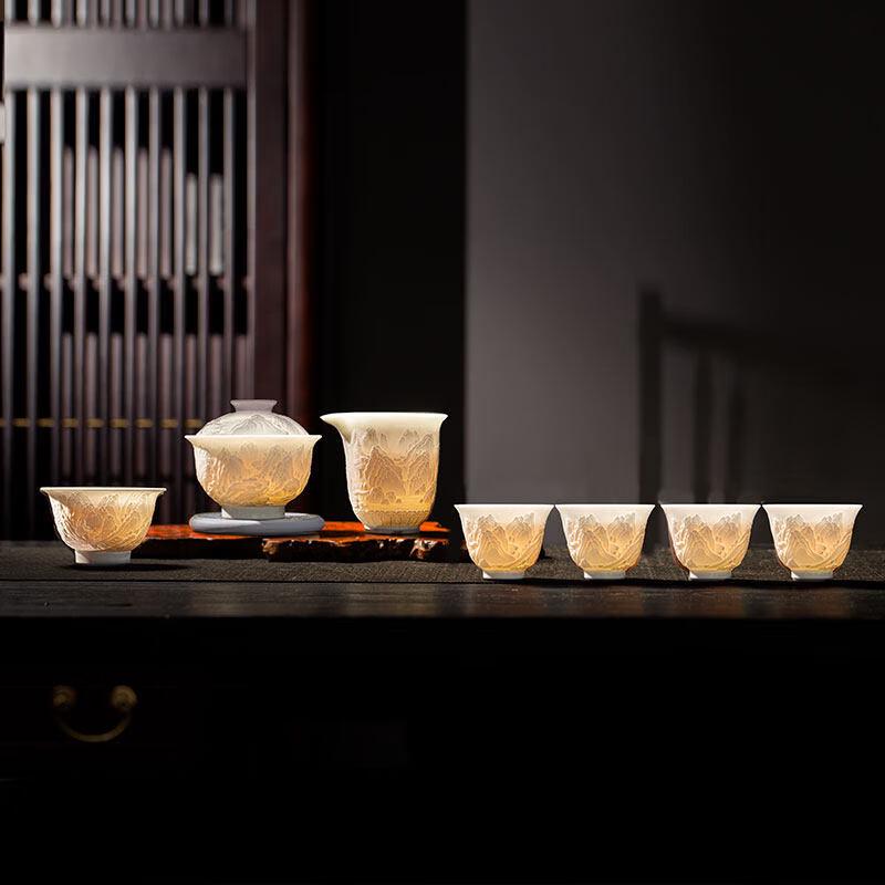 Chu Yi Qi Lotus Pond Moonlight Porcelain Dinnerware Gift Set