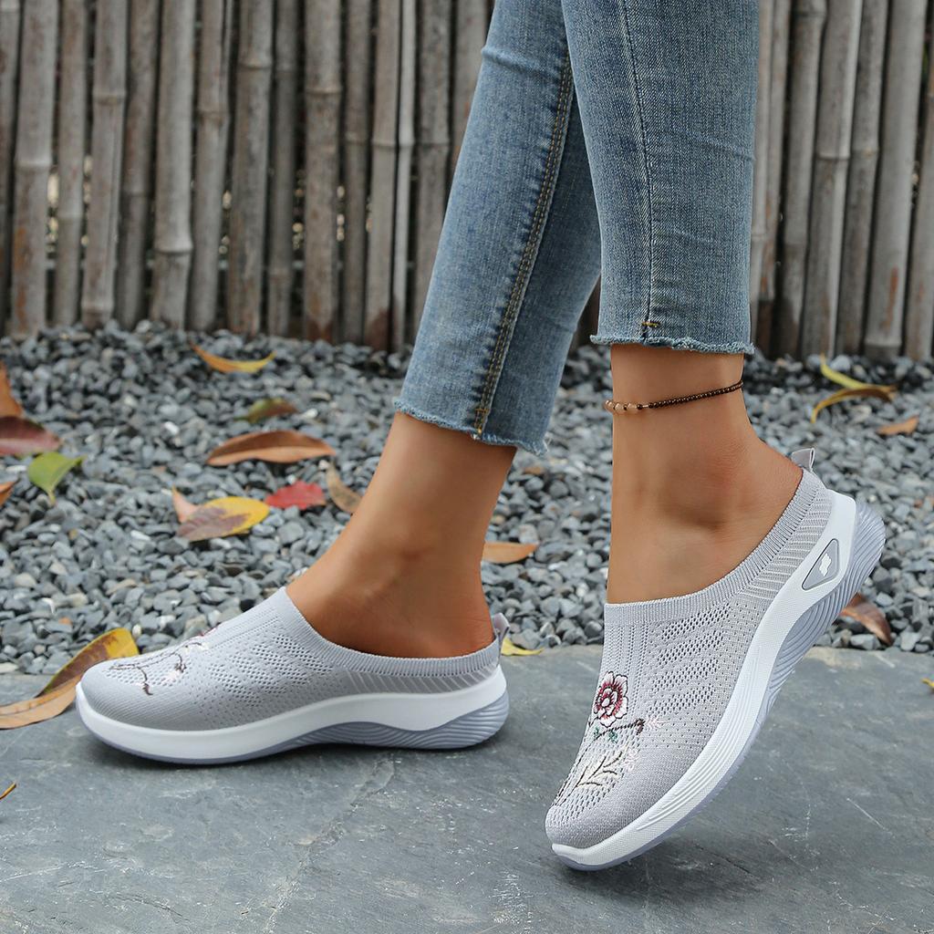 Chaussures Plates Respirantes à Enfiler pour Femmes avec Semelle Souple - Baskets Légères Toutes Saisons Adaptées à la Marche, aux Trajets Quotidients, Chaussures Décontractées Confortables
