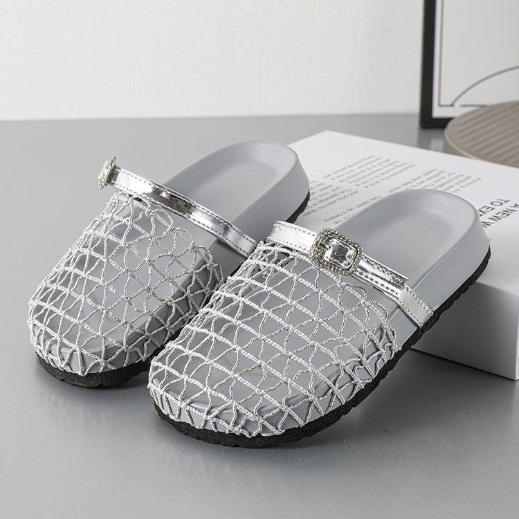 

Girls super beautiful hollowed-out woven slippers 2025 summer new Baotou children s foreign-style fishing net one-foot cool slippers 36 серебряный