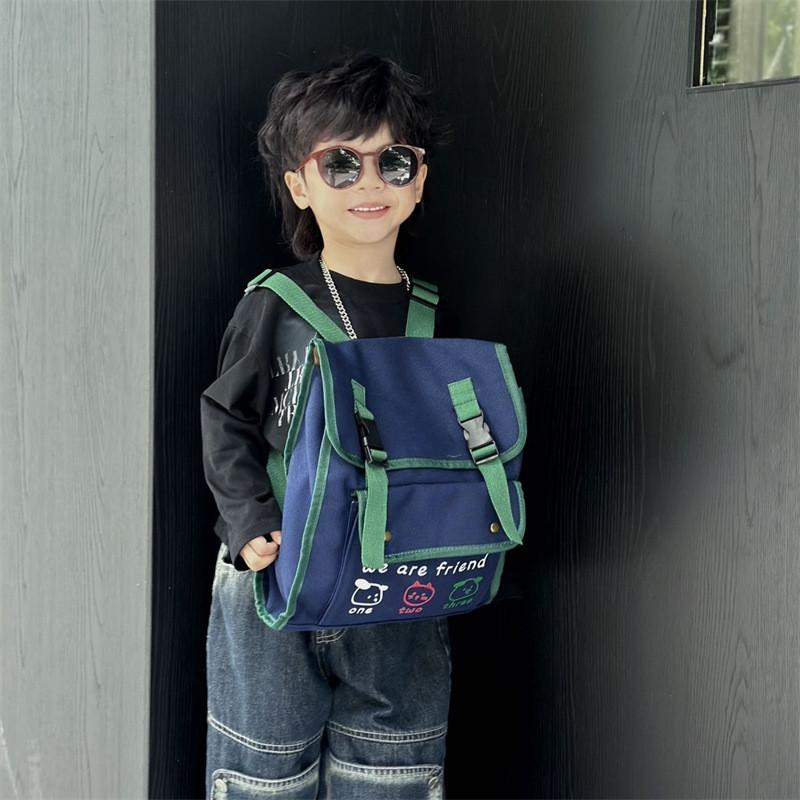 Fashionable Unisex Children Backpack Breathable Animal Print Large Capacity Design
