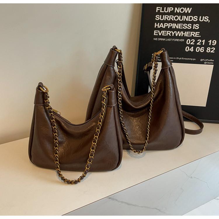 IELGY Texture Retro Large Capacity Tote Bag Fashion Chain Shoulder Fashion Commuter Messenger Bag