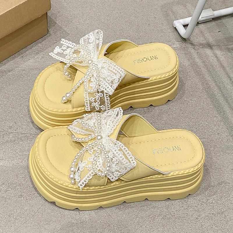 2025 Summer New Slippers Women's Lace Bow Gentle Temperament Small Fresh Wear Comfortable Beach Slippers