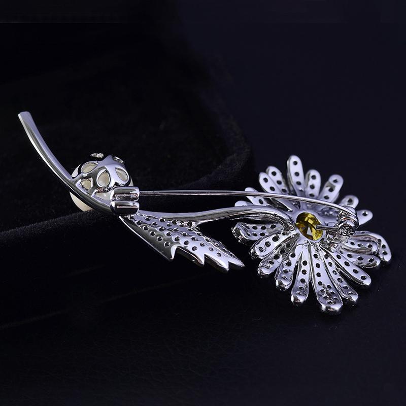 SUYU Retro Two Tone Women's Luxury Brooch Simulation Zircon Brooch Micro Inlaid Zircon Personalized Pin