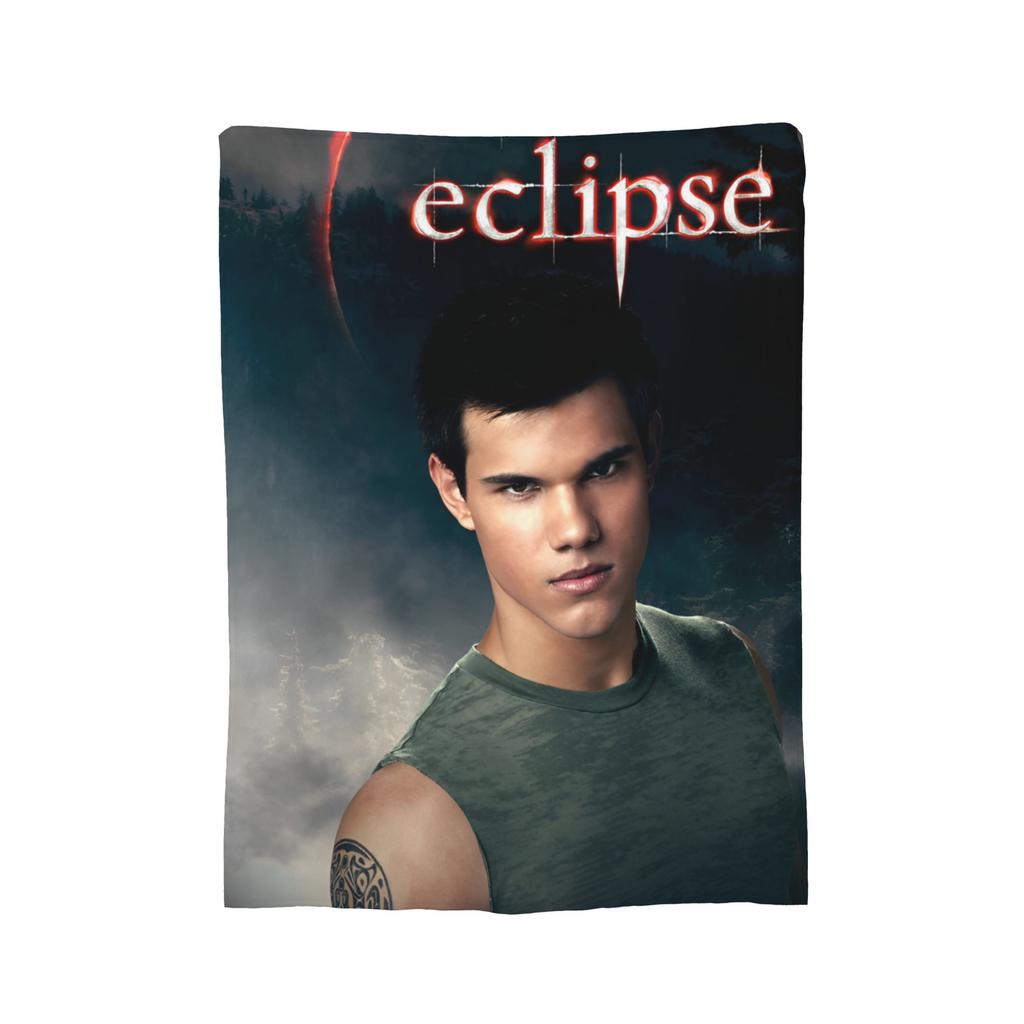 Twilight Blankets Flannel Printed  Portable Lightweight Thin Throw Blankets for Sofa Car Bedspread