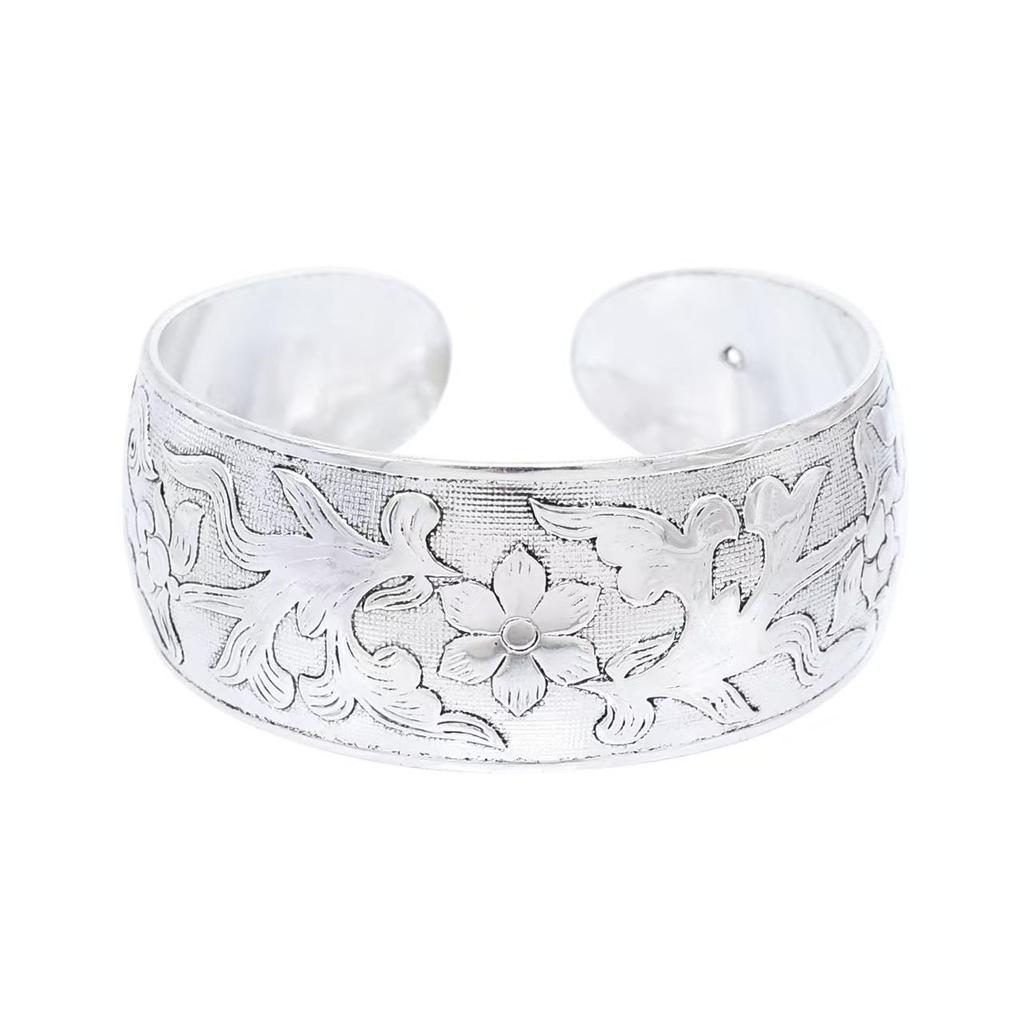 Retro Ethnisch Geschnitzt Breitband Imitation Miao Silber Armreif – Antikes Chinesisches Handgefertigtes Armband für Frauen