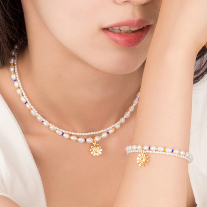AUGUST ALICE Seed Freshwater Pearl Daisy Flower Bracelet