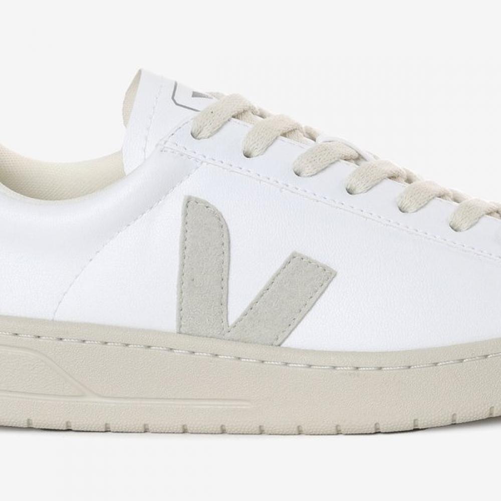 Veja Unisex Sneakers With Beautiful Fit Urca  Svju231uc07 134 