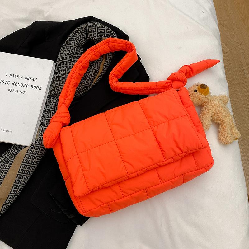 

Winter Overlarge Cotton Women Shoulder Bag Nylon Quilted Crossbody Bag Designer Down Padded Messenger Bags for Women Big Tote only bag