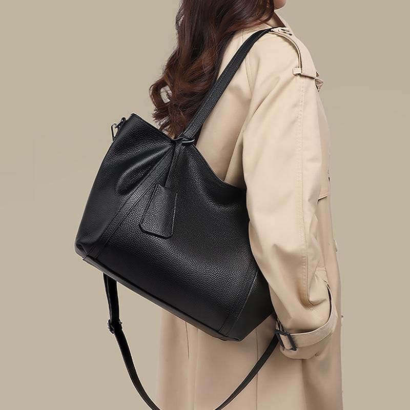 Tote bag women's new women's bag autumn and winter leather shoulder bag large capacity fashion commuter armpit bag
