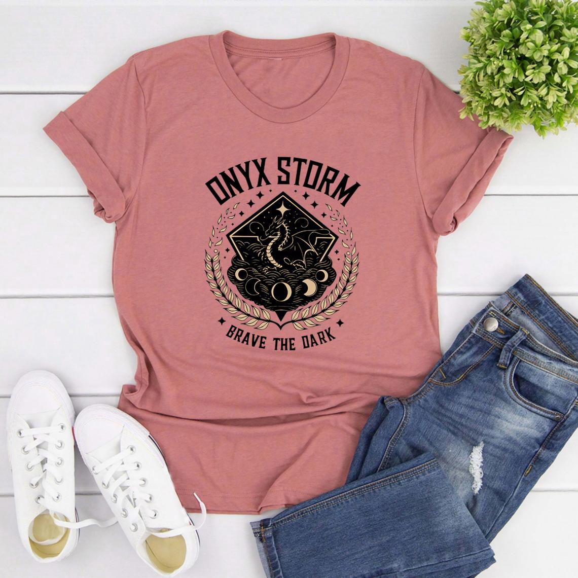 

Футболка Onyx Storm Brave The Dark Футболка Dragon Lover Женская футболка Винтажные футболки с коротким рукавом Унисекс Футболка Fantasy Rider Уличная одежда XXXL