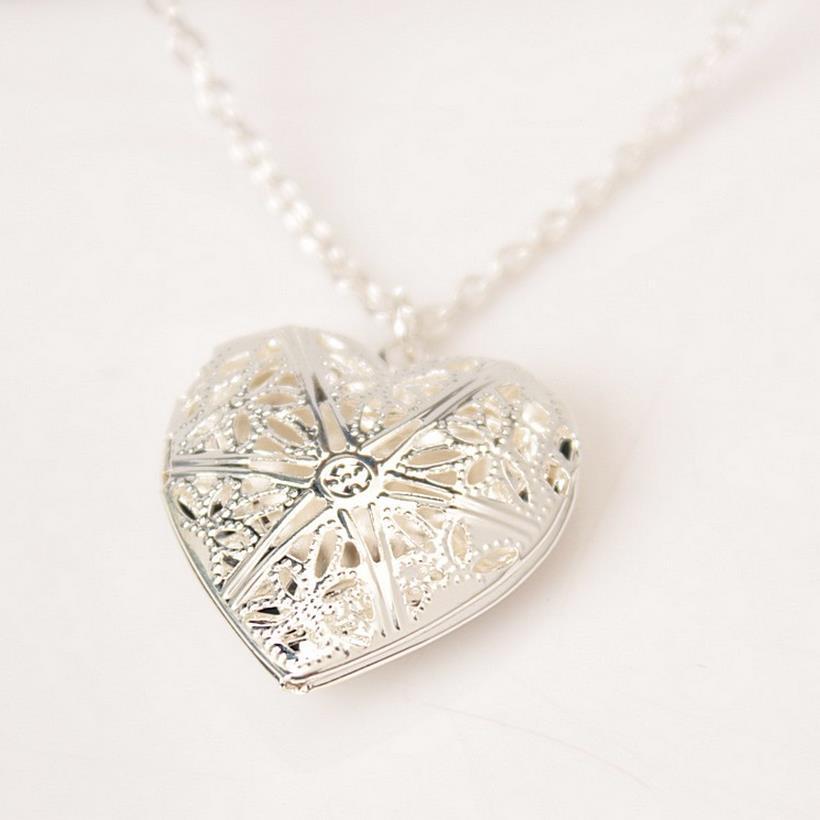 Gold Hollow Heart Photo Frame Necklace with Sweater Chain (Model C030)