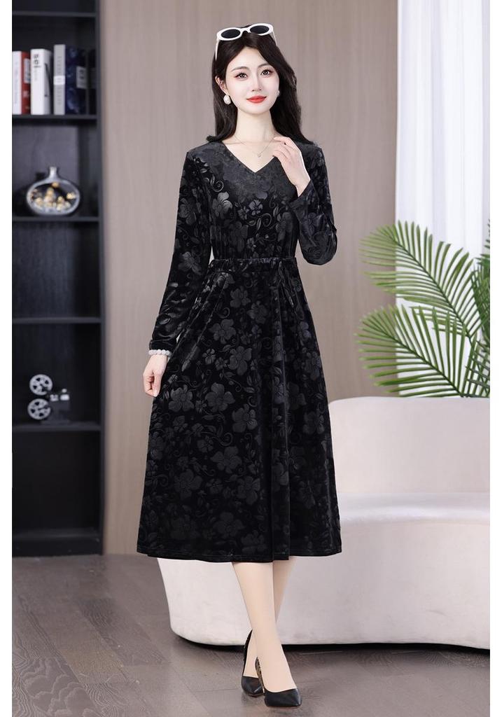 Chinese Style Long Sleeve Slimming Dress with Pockets - 2026 Autumn Collection