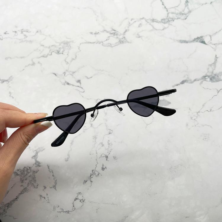 Mini Small Glasses Men'S Trendy Hip-Hop Sunglasses Small Love Retro Funny Small Frame Eyes Personalized Sunglasses Women
