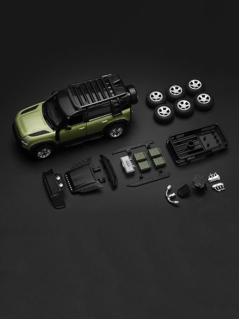 CCA 1:43 Land Rover Defender 110 Assembled Model Car, Zinc Alloy Metal Ornament, Collectible Gift Car
