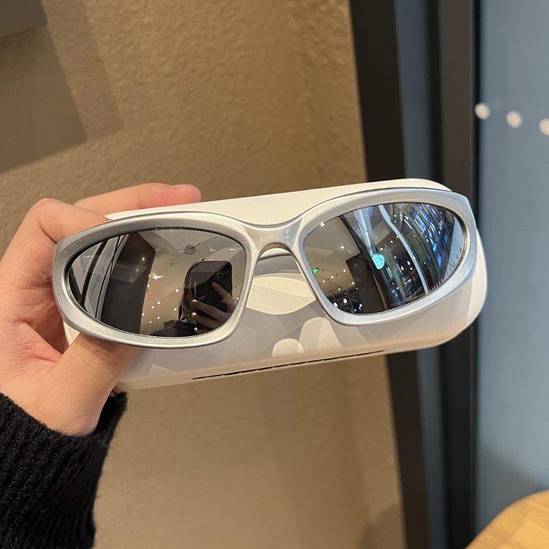 2pcs New Fashionable Men's and Women's Outdoor Sports Goggles Sunglasses Trendy Cycling Women's Fashion Accessories