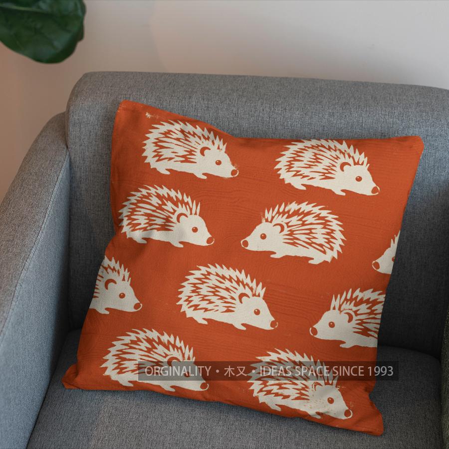 2D Stylish Hedgehog-Printed Cushion For Home Decor Pattern Cushion Cover Suitable For Sofa Bedroom Car Pillow Cover