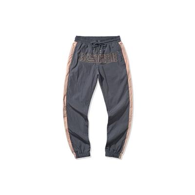 Calça Esportiva Li Ning SS20 Série Semana de Moda de Paris Estampada Bordada com Punho Calça Masculina Cinza AYKQ247-4