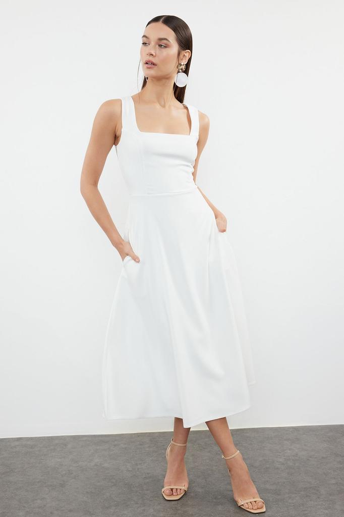 Women's Fashion Saks Plain Woven Dress