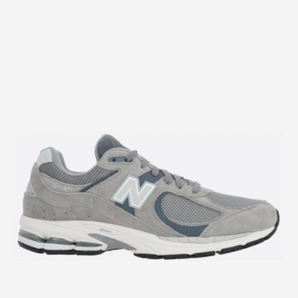 

New Balance Grey Mesh And Suede Low Top Sneakers M2002rst US10.5