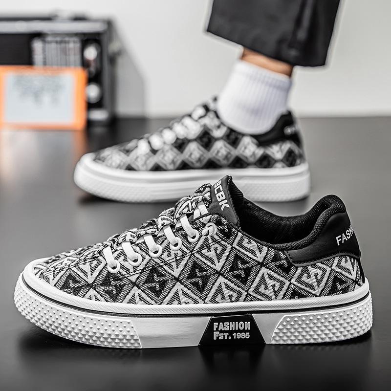 Men's shoes canvas shoes autumn breathable trend versatile casual board shoes men's soft sole one pedal sports thin cloth shoes