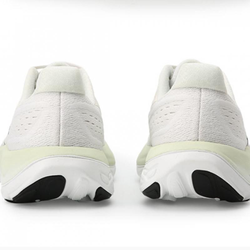 New Balance Club  Fresh Form X Bongo V6