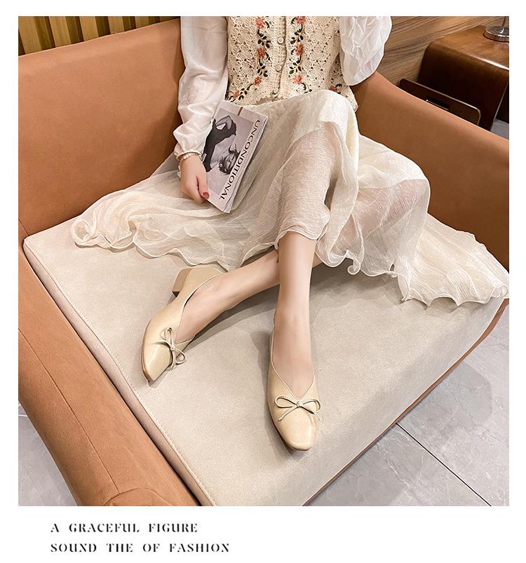 2023 Damskor med Låg Klack och Fyrkantig Tå, Mjuk Sula, Fransk Design, Perfekta för Vår & Höst.