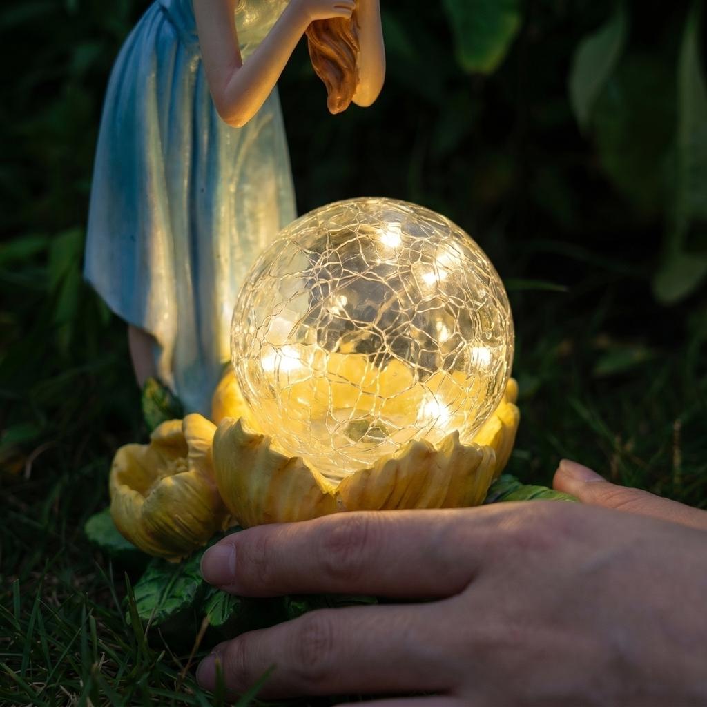 Estatua de Jardín de Hadas Alimentada por Energía Solar Resina Miniatura Adorno de Paisaje Figura Decorativa Exterior con Luz LED para Patio Terraza Césped