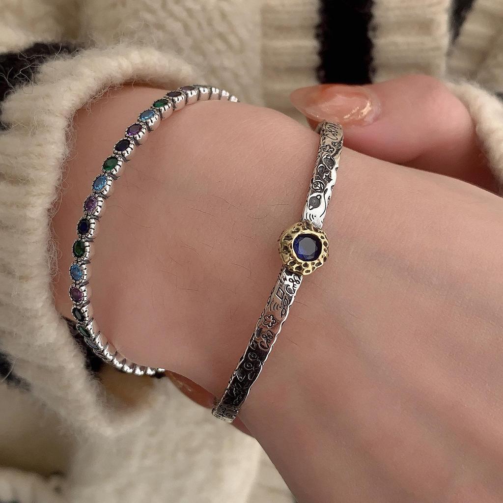 Blue Geometric Zircon Graffiti Bracelet: Women's Retro Chic Design