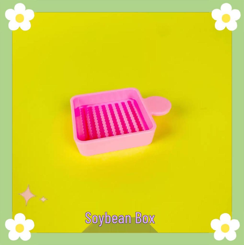 Perler Beads Tool Set: Pen, Bead Board, Spatula, 2.6mm Large Square & Round Plates, Bead Box, Iron.
