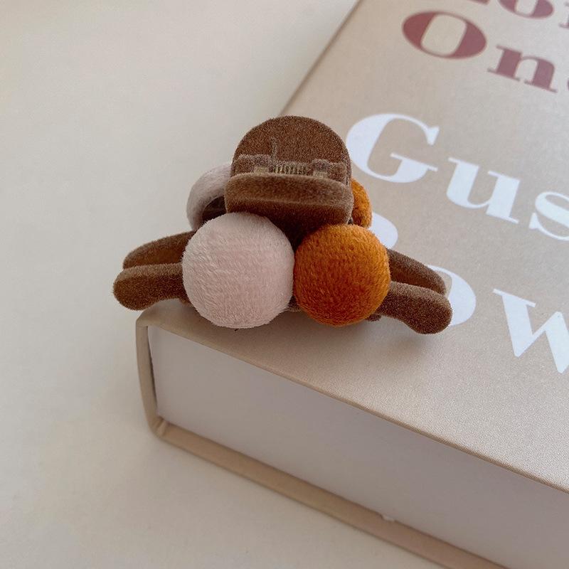 Korean & Japanese Style Cute Bang Clips: Small Claw Hair Accessories for Women