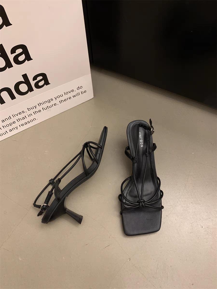 

Roman shoes strappy sandals 2025 wind summer temperament black fairy new French women s shoes high heel niche 39 чорний